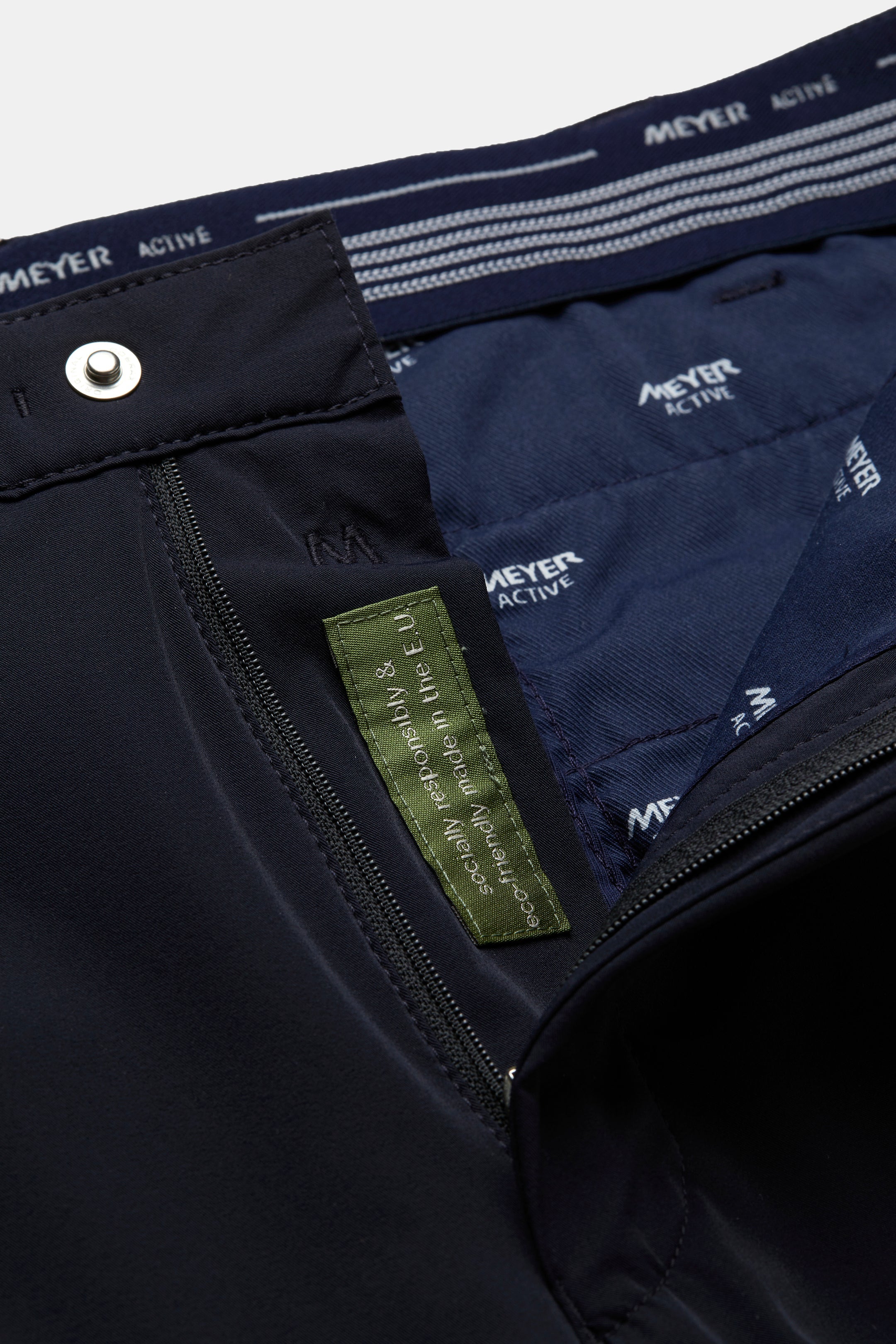 Skye 1-8070 ACTIVE • CHINO